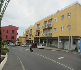 Aparcament cotxe  C/ párroco hernández benítez. Solvia inmobiliaria  garaje gáldar