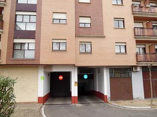 Aparcament cotxe  Diego camporredondo. Solvia inmobiliaria  garaje calahorra