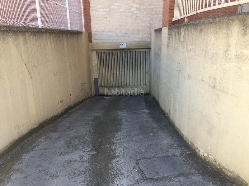 Foto 0e913629-e691-4ab7-8b7f-847e02dd2005. Car parking in Portillejo - Valdegastea Logroño