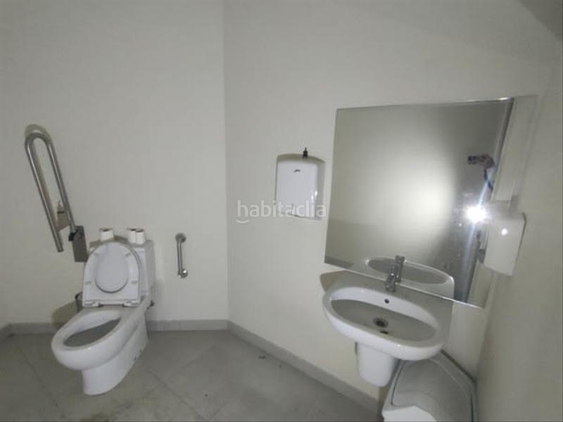 Foto ccadeb84-26f2-4a44-80ee-7dc6171ff799. Lloguer local comercial a Cirera Mataró