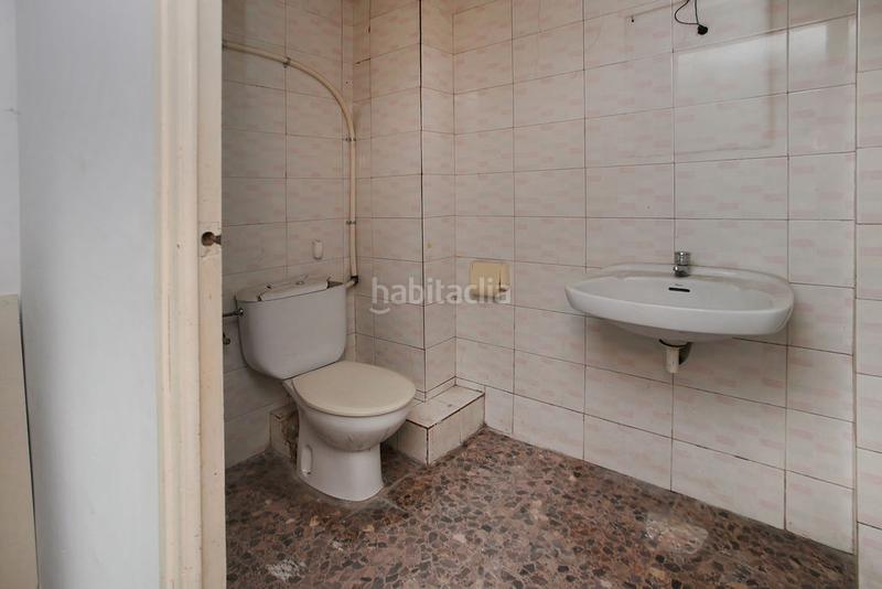 Foto 0551b47c-4c30-476e-a38c-e36ae06dd37e. Local comercial a El Camp d´en Grassot i Gràcia Nova Barcelona