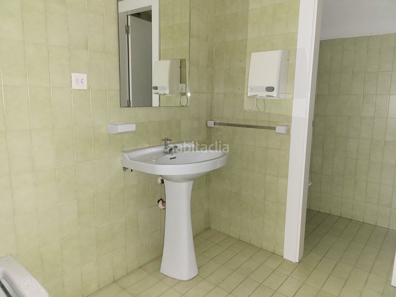 Foto a4cfcb0b-f959-47ce-8703-7aab87a23992. Lloguer local comercial a Centro - Casco Antiguo Torrent