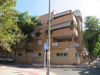 Aparcament cotxe  C/ olimpia. Solvia inmobiliaria  garaje murcia