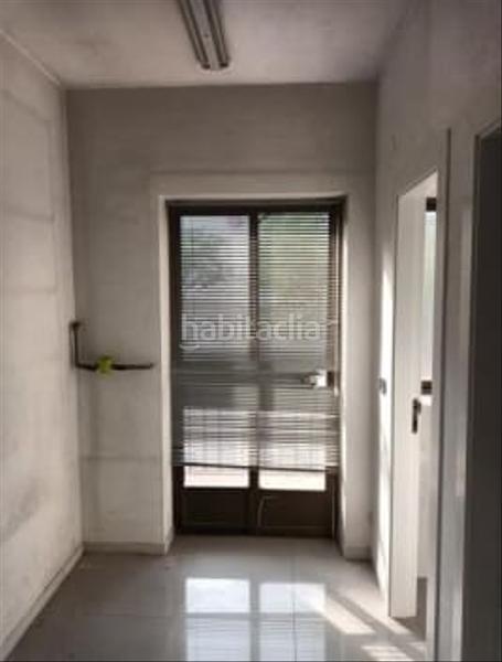 Foto adbe824f-95c6-49b4-9165-662bc7e77ede. Lloguer local comercial a Angustias - Chana - Encina Granada