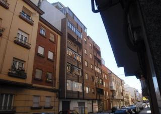 Aparcament cotxe  Santo tirso. Solvia inmobiliaria  garaje león