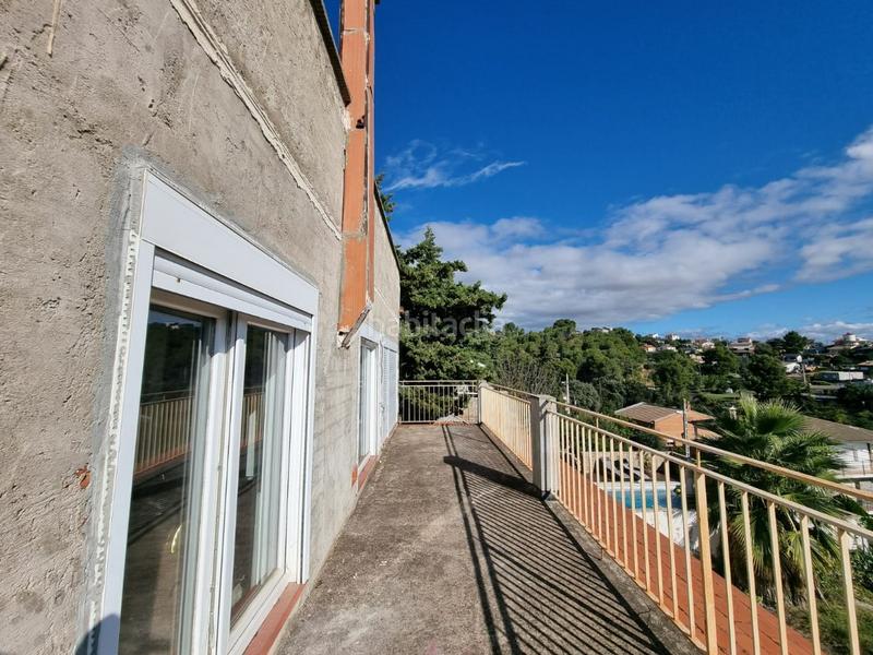 Foto f78419f4-7519-40d6-8aca-2a36f4407814. Chalet solvia inmobiliaria chalet independiente en Rubí