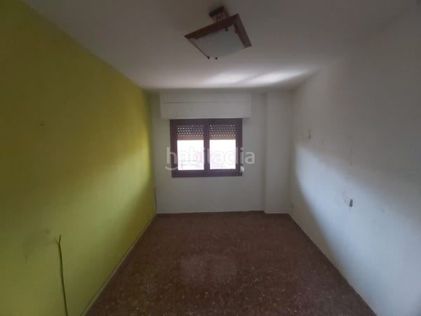 Foto cde49a02-12ac-416d-ae17-1f9e4950a718. Pis amb aparcament a Almansa