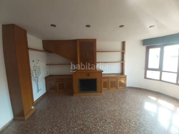 Foto d9093679-4e7b-4bba-9166-0523af35173c. Pis amb aparcament a Almansa