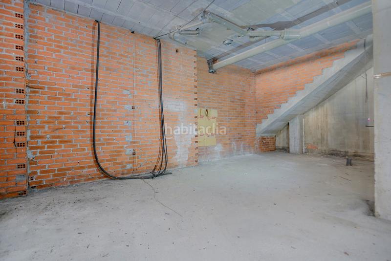 Foto 517d6634-5808-4bc2-b571-900867283fa3. Lloguer local comercial a La Felguera Langreo