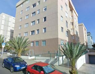 Aparcament cotxe  De azaña. Solvia inmobiliaria  garaje santa cruz de tenerife