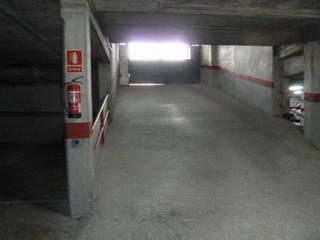 Aparcament cotxe  Raval cortines. Solvia inmobiliaria  garaje vic