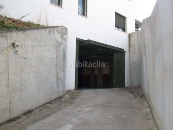 Foto f106a3c2-8dec-4817-81b8-d27964fc5e9c. Aparcament cotxe a Centro Nerja