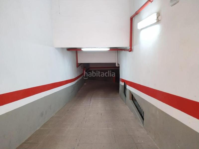 Foto bd293d77-f97a-474c-a575-8f85663f3308. Parking coche solvia inmobiliaria garaje en Roquetas pueblo Roquetas de Mar