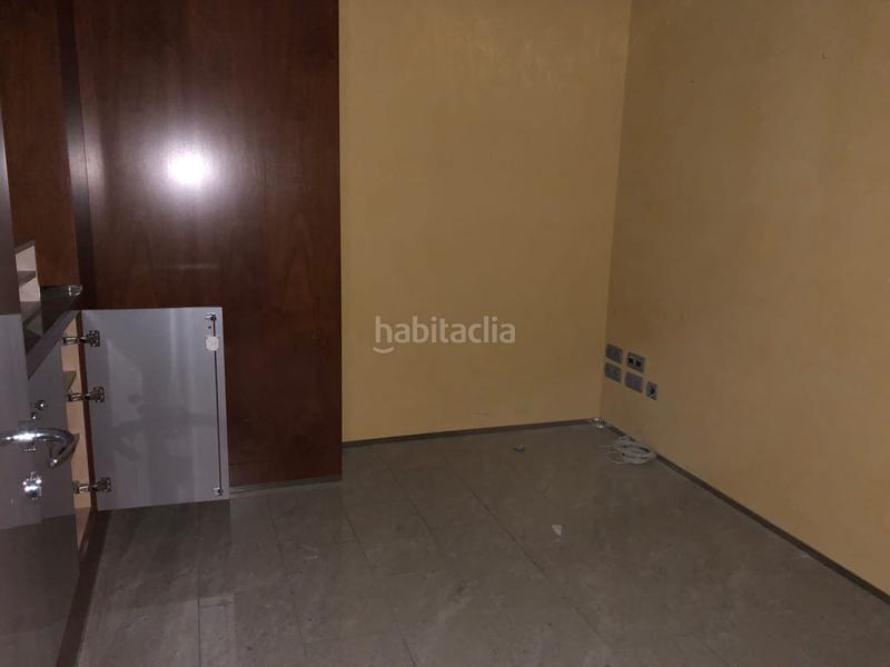 Foto 99a4f7d4-fceb-4b38-a467-73fdf861f940. Lloguer local comercial a Poble Sec Igualada