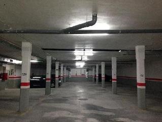 Parking voiture  C/ soria. Solvia inmobiliaria  garaje candeleda