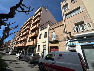 Towny house  Ps caputxins dels nº 11. Solvia inmobiliaria  chalet adosado valls