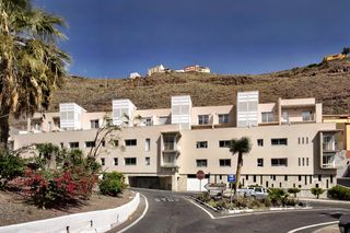 Aparcament cotxe  C/ real. Solvia inmobiliaria  garaje san sebastián de la gomera