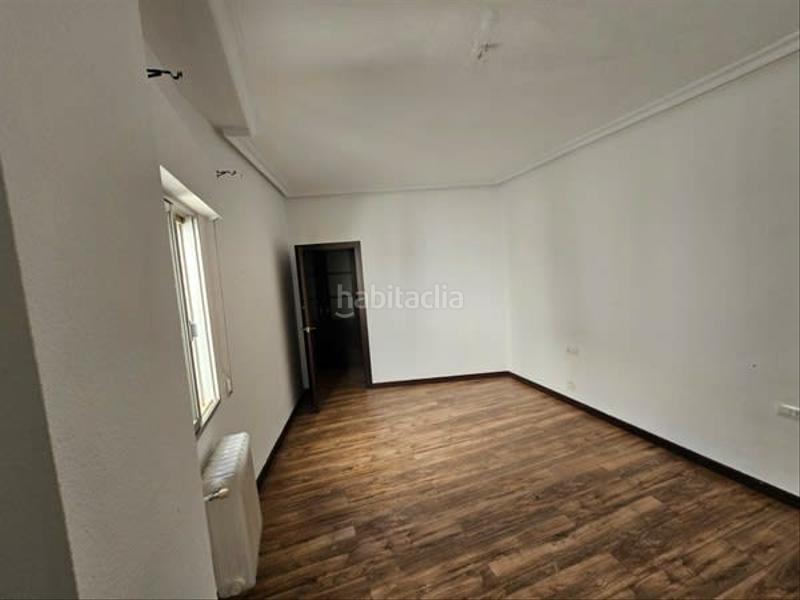 Foto 523f7340-31e0-4dff-9b31-c209c67b71f8. Piso solvia inmobiliaria piso en Úbeda