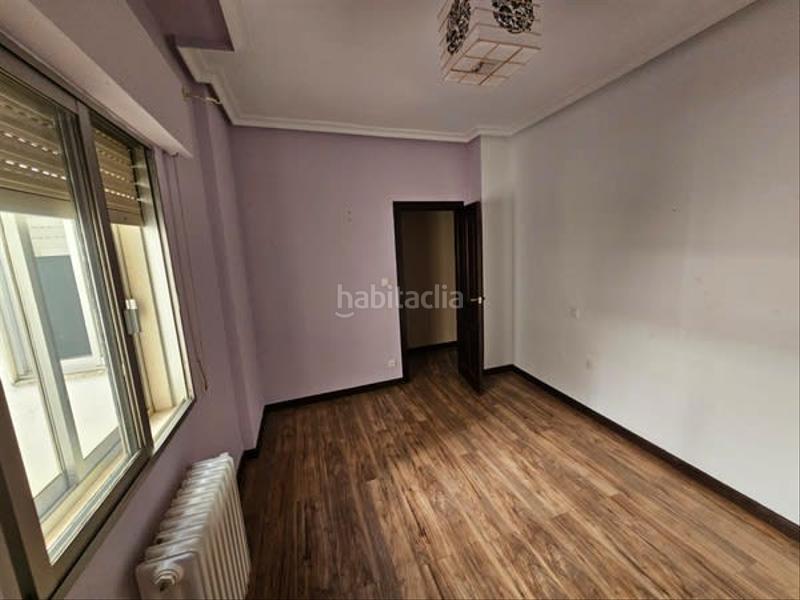 Foto ab72fa7e-5a3a-48c1-b32a-25f41b649f94. Piso solvia inmobiliaria piso en Úbeda