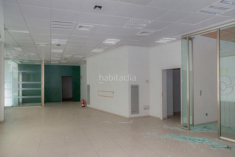 Foto a6c5a62e-838e-4fdf-b7b9-d4ede4e11dd0. Lloguer local comercial a Plaza de Toros Zaragoza