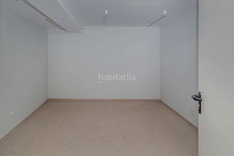 Foto b69b3420-8b44-422d-8e8e-4c1c1e27ec80. Location local commercial dans Plaza de Toros Zaragoza