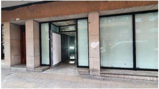 Location Local commercial  C/ ample. Solvia inmobiliaria  locales terrassa