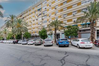 Lloguer Local Comercial  Av granada. Solvia inmobiliaria  locales córdoba