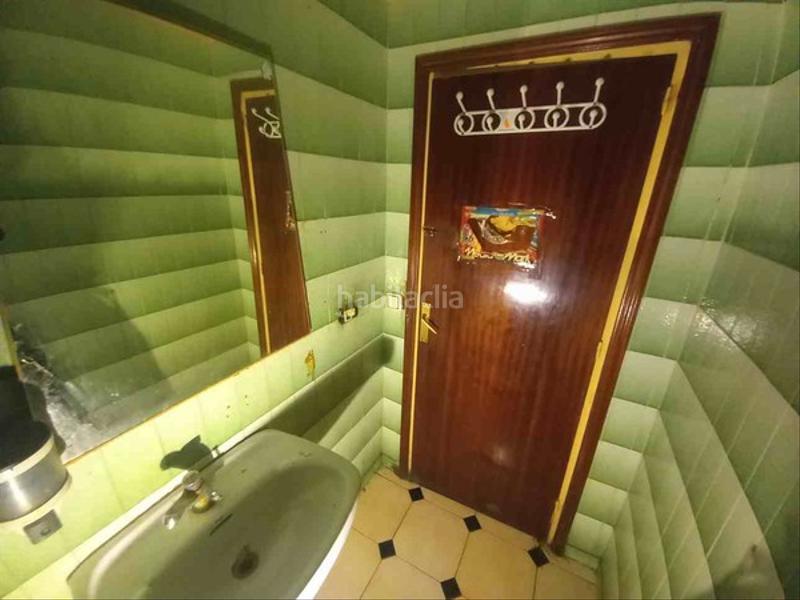 Foto eb2b50f4-75e2-45f1-88bf-537479fb25e3. Location local commercial dans Cerdanyola Nord Mataró