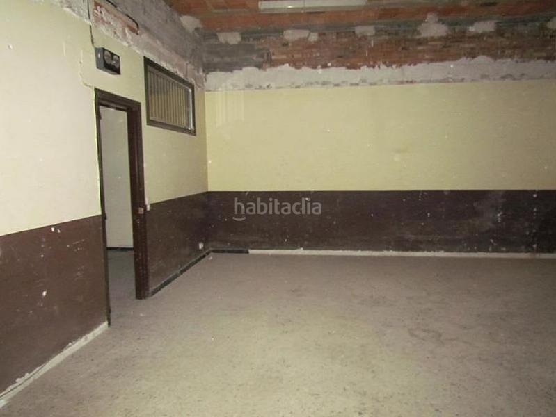 Foto 20c150e2-1b87-4304-8dae-2c70ff0c71a7. Local comercial solvia inmobiliaria locales en Plaça Catalunya Manresa