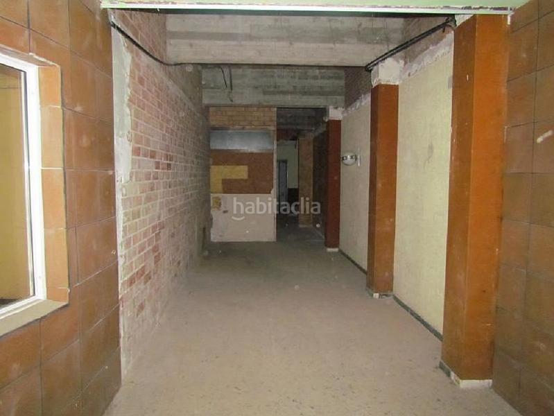 Foto 41b6a297-9a48-4dab-89a8-97015eaae0cf. Local comercial solvia inmobiliaria locales en Plaça Catalunya Manresa