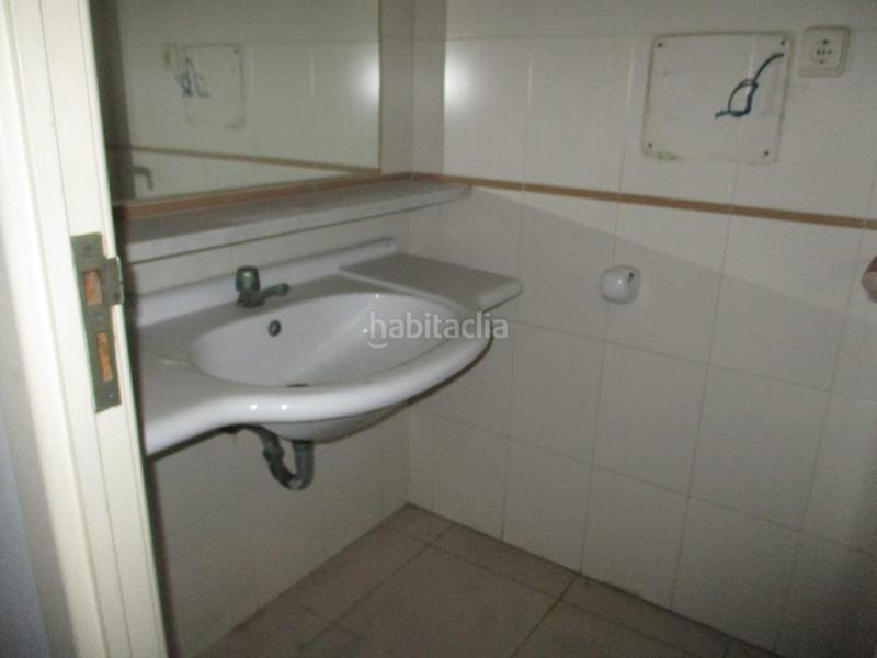 Foto 779196c8-a616-4ded-85e1-ca886254c53a. Affitto locale commerciale in El Pedró Cornellà de Llobregat