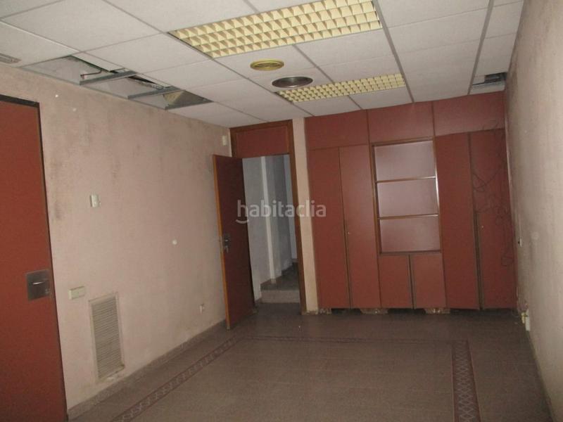 Foto d15505c8-87b0-45d5-8345-456d5b53075f. Affitto locale commerciale in El Pedró Cornellà de Llobregat