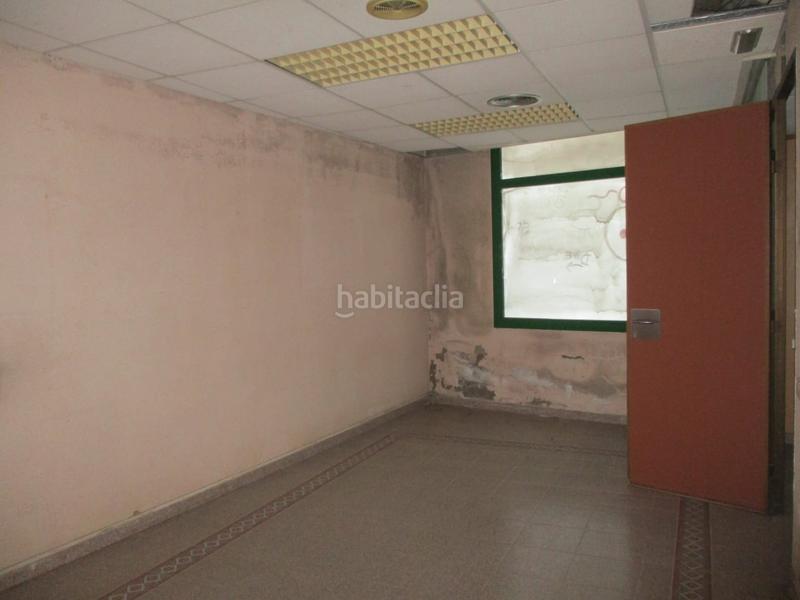 Foto 1cebc4b5-f612-4af7-9609-60b55906526f. Lloguer local comercial a El Pedró Cornellà de Llobregat