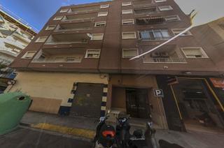 Local Comercial  C/ joan ramón jiménez. Solvia inmobiliaria  locales gandia