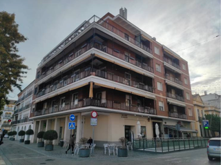 Location Local commercial  C/ miguel de cervantes y pz de españa. Solvia inmobiliaria  locales écija