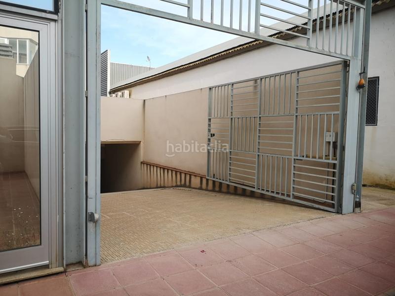 Foto 421fbdfc-9845-4f92-9eed-05b0c0d16f1e. Parking voiture dans Torre-Pacheco Torre - Pacheco