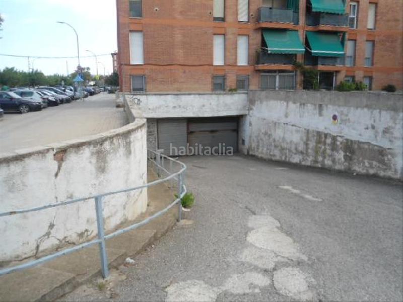 Foto a6b9bbca-e44d-4d51-8351-e394ca29dca3. Posto auto in Moguer