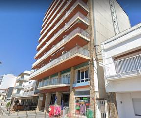Local Comercial  Ps josep mundet. Solvia inmobiliaria  locales calonge