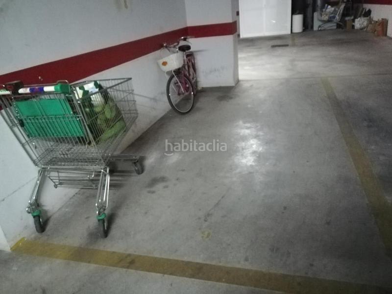 Foto 38d7271e-8d34-4a30-b6bd-4dc2c16c5eb2. Parking voiture dans Pilar de la Horadada ciudad Pilar de la Horadada