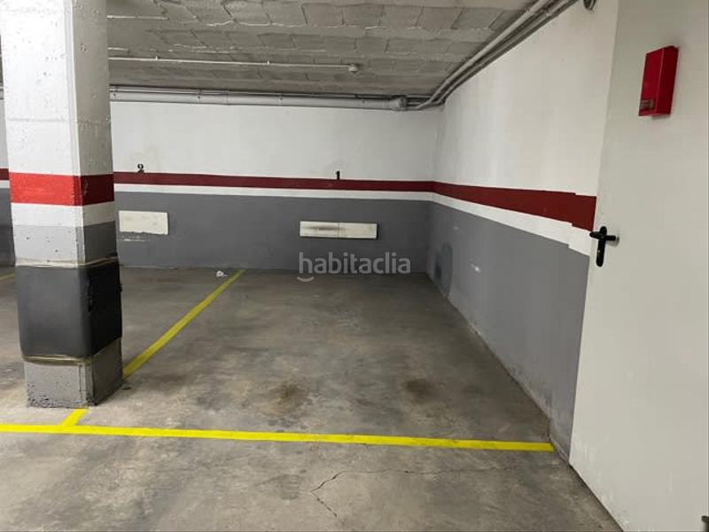 Foto f27de92d-af69-4c4c-9e27-90836aa95af6. Car parking in Pueblo Benicarló