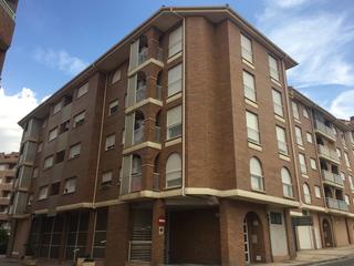 Aparcament cotxe  Entrena. Solvia inmobiliaria  garaje lardero