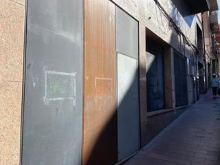 Location Local commercial  C/ reloj. Solvia inmobiliaria  locales santa coloma de gramenet