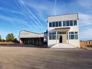Nau industrial  Partida bajo villa. Solvia inmobiliaria  nave industrial sant mateu