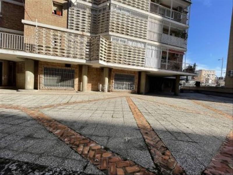 Foto 9157d86b-d88c-4c72-8f86-4ddcec68fc78. Lloguer local comercial a Barrio de Zaidín Granada