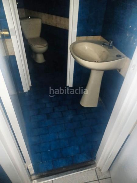 Foto f1ec7b9c-9e11-4626-bd9f-33efd95cea50. Lloguer local comercial a Barrio de Zaidín Granada