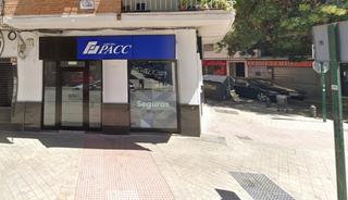 Location Local commercial  Av de cádiz. Solvia inmobiliaria  locales granada