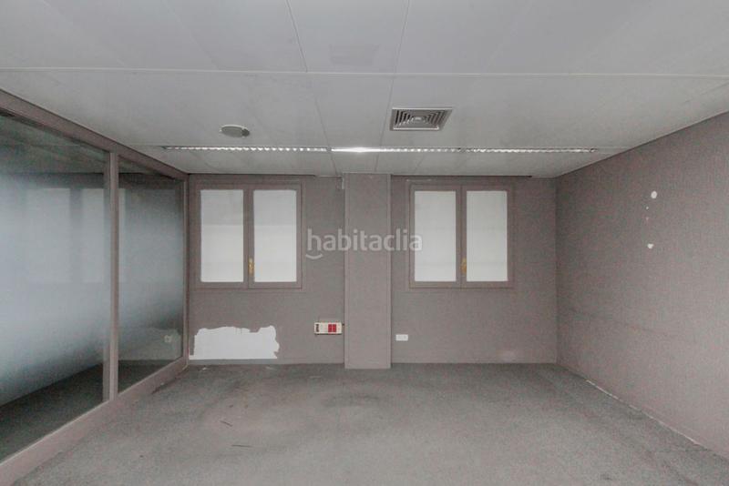 Foto de65ad64-d3ce-4652-843a-e85d5372199a. Rent business premise in Vilapicina - Torre Llobeta Barcelona