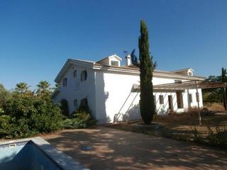 Xalet  C/ diseminados. Solvia inmobiliaria  chalet independiente cabra