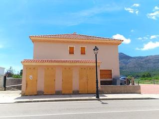 Doppelhaus  Av benidorm. Solvia inmobiliaria  chalet adosado parcent