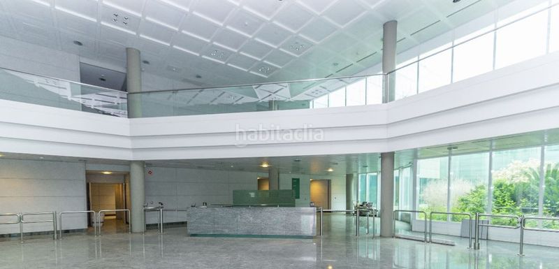 Foto bf423856-b2c1-4474-8126-0ef312c92963. Edificio solvia inmobiliaria edificio en Polígon Industrial Domenys Vilafranca del Penedès